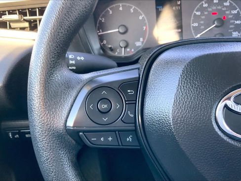 Used 2025 Toyota Corolla LE image 22