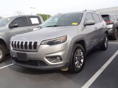 Used 2020 Jeep Cherokee Latitude Plus w/ Comfort/Convenience Group