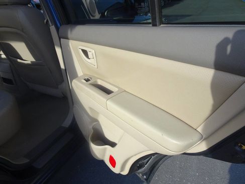 Used 2009 Kia Sorento LX image 16