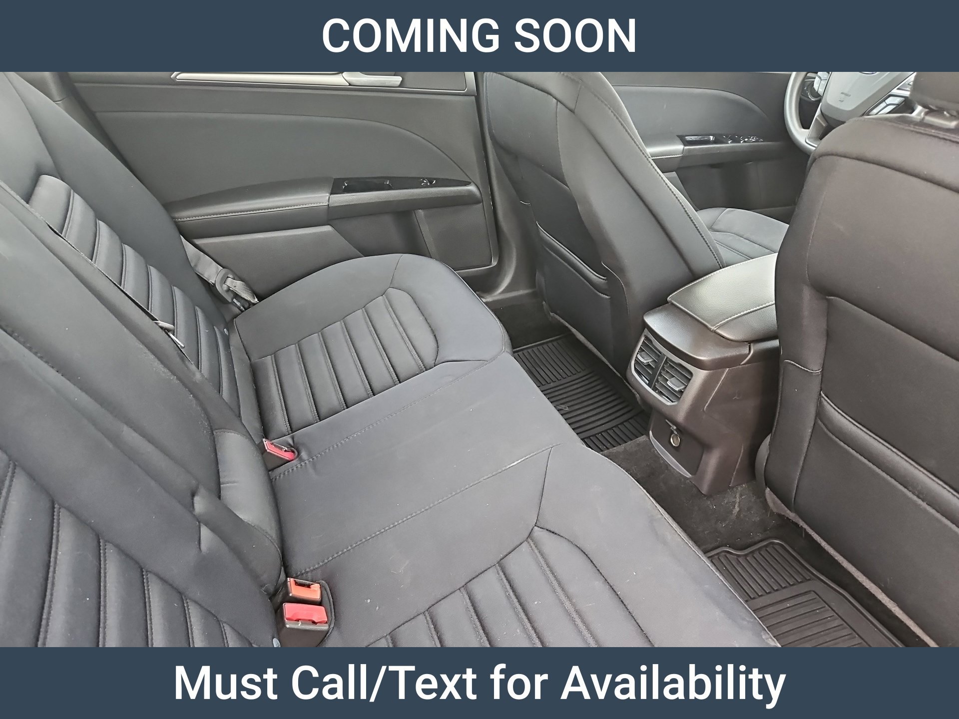 Used 2016 Ford Fusion SE FWD image 11