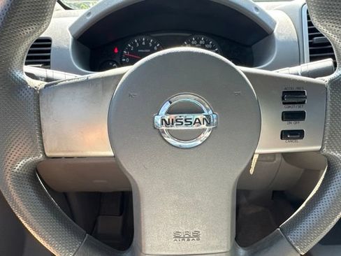 Used 2012 Nissan Frontier SV RWD image 23