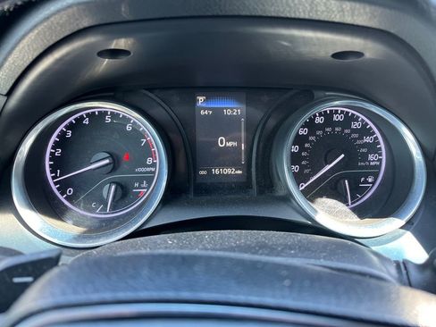 Used 2020 Toyota Camry SE w/ Carpet Mat Package FWD image 13
