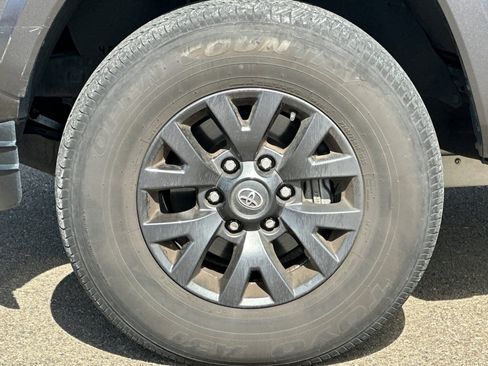 Used 2022 Toyota Tacoma SR5 image 43