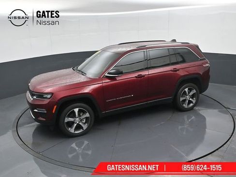 Used 2023 Jeep Grand Cherokee Limited AWD/4WD image 50
