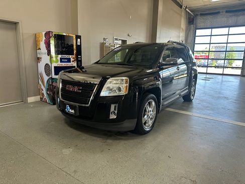 Used 2012 GMC Terrain SLT image 2