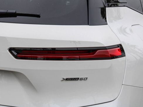 New 2026 BMW iX xDrive60 w/ Premium Package image 7