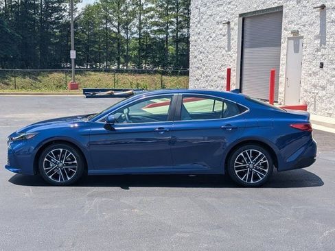 Used 2026 Toyota Camry XLE FWD image 4