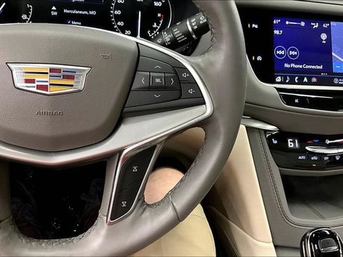 Used 2024 Cadillac XT5 Premium Luxury FWD image 28