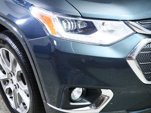 Used 2019 Chevrolet Traverse Premier AWD/4WD image 16