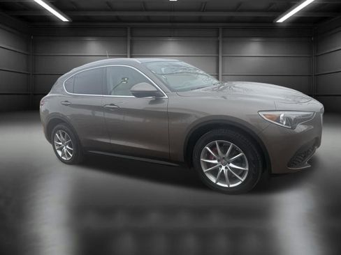 Used 2019 Alfa Romeo Stelvio Ti Lusso w/ Quick Order Package 22X Lusso image 3