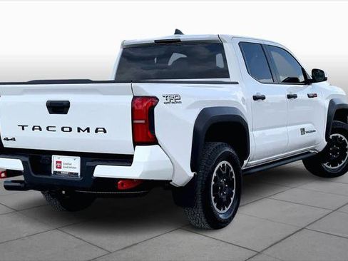 Certified 2024 Toyota Tacoma TRD Off-Road image 13