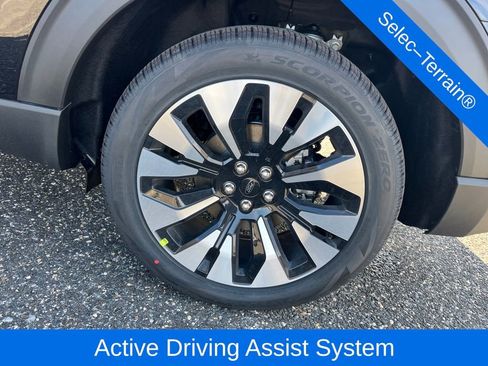 New 2026 Ford Explorer Platinum w/ LUX Leather Package image 24