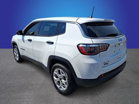 Used 2025 Jeep Compass Sport AWD/4WD image 6