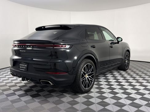 Certified 2024 Porsche Cayenne Coupe AWD/4WD image 9