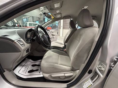 Used 2009 Toyota Corolla LE w/ Preferred Accessory Pkg FWD image 51