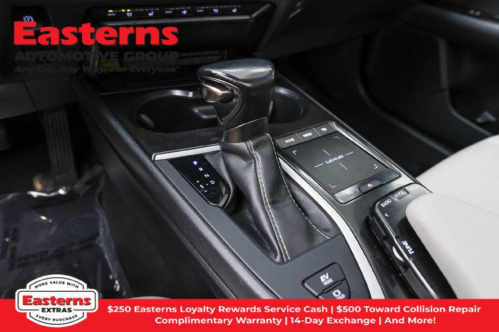 Used 2020 Lexus UX 250h w/ Premium Package AWD/4WD image 14