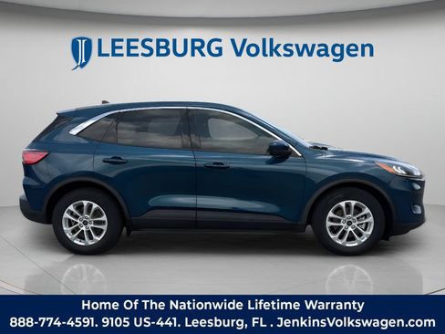 Used 2020 Ford Escape SE FWD image 3