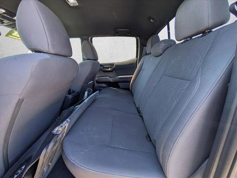 Used 2019 Toyota Tacoma TRD Off-Road image 20