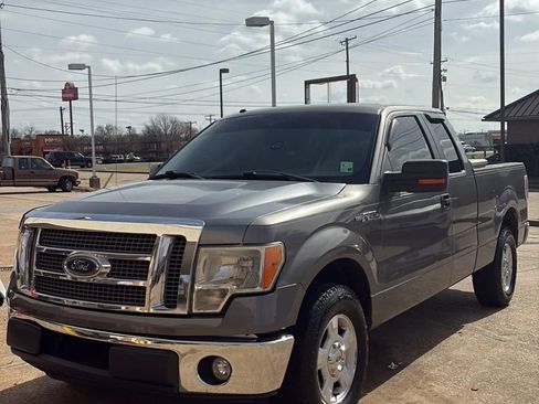 Used 2009 Ford F150 XLT image 1