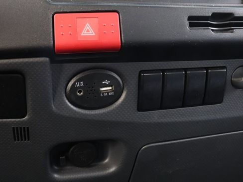 Used 2023 Chevrolet Low Cab Forward 5500XD image 19