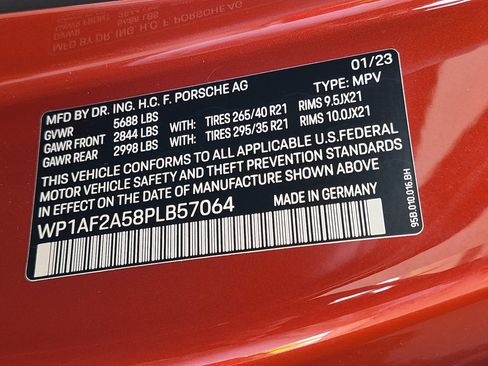 Certified 2023 Porsche Macan GTS AWD/4WD image 33