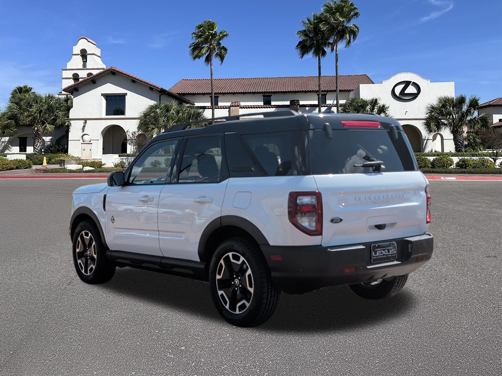 Used 2021 Ford Bronco Sport Outer Banks w/ Outer Banks Package (96D) AWD/4WD image 4
