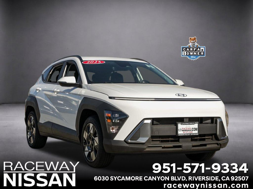 Used 2025 Hyundai Kona SEL FWD image 1