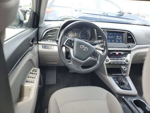 Used 2018 Hyundai Elantra Value Edition FWD image 10