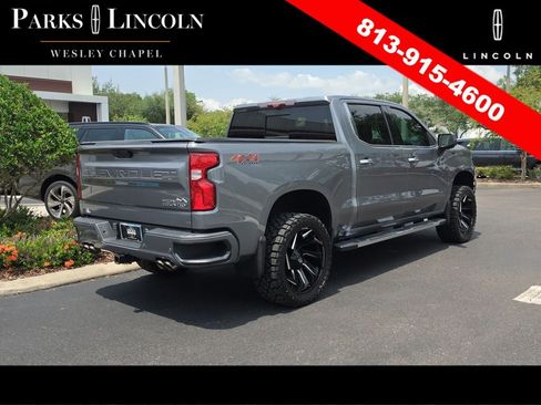 Used 2020 Chevrolet Silverado 1500 High Country w/ Technology Package AWD/4WD image 4