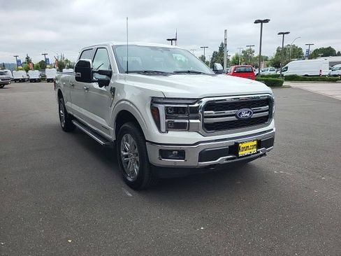 New 2025 Ford F150 Lariat w/ Equipment Group 502A High image 8