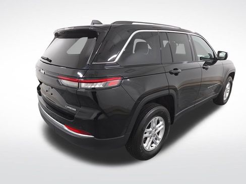 Used 2022 Jeep Grand Cherokee Laredo w/ Luxury Tech Group I image 6