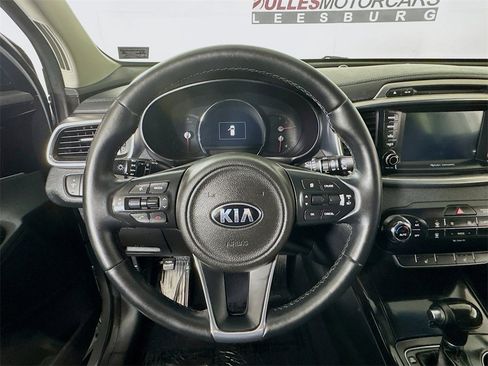 Used 2018 Kia Sorento EX image 11