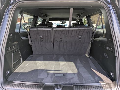 Used 2023 Jeep Wagoneer L Series III w/ Preferred Equipment Group AWD/4WD image 14