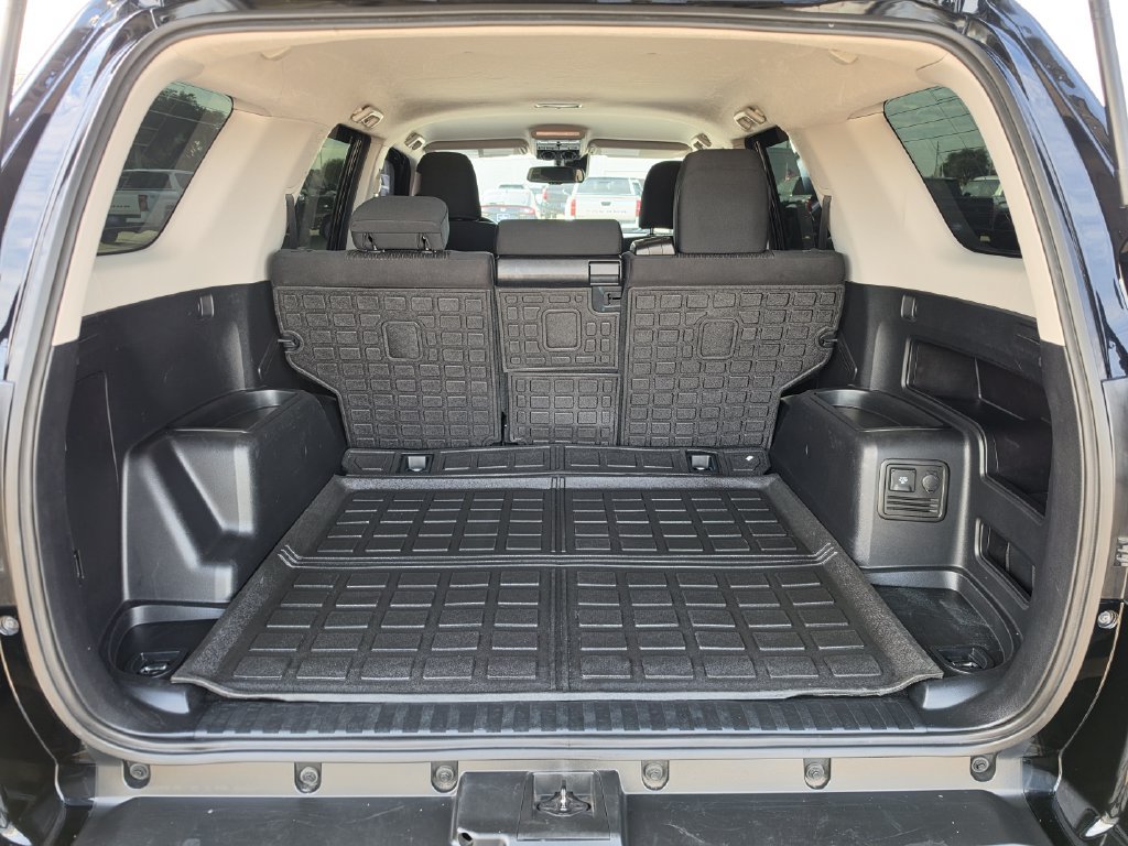 Used 2024 Toyota 4Runner TRD Off-Road AWD/4WD image 29