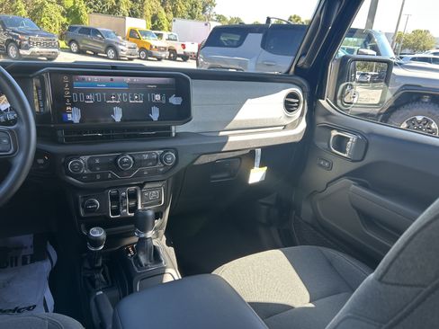 New 2026 Jeep Wrangler Sport image 34