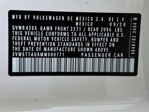 Used 2021 Volkswagen GTI SE image 32