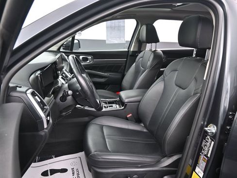 Used 2022 Kia Sorento SX image 26