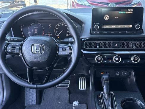 Used 2023 Honda Civic Sport image 6