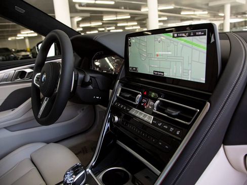 Used 2025 BMW 840i w/ M Sport Professional Package image 33