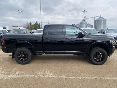 Used 2022 RAM 2500 Laramie w/ Night Edition AWD/4WD image 2
