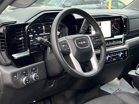 Used 2024 GMC Sierra 1500 Elevation image 15