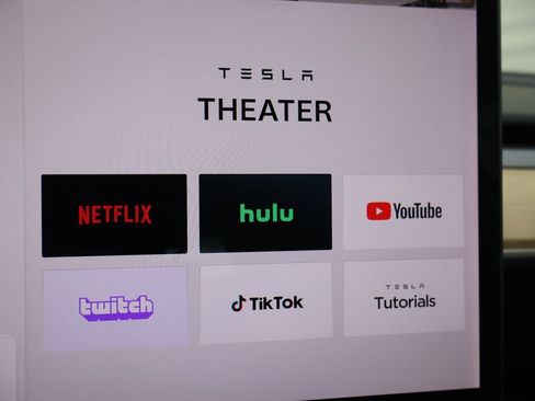 Used 2018 Tesla Model 3 Long Range image 24