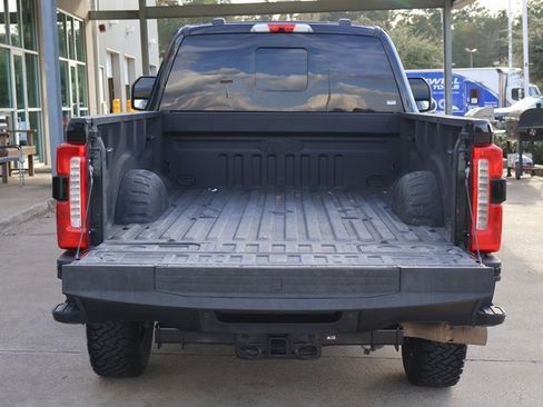 Used 2023 Ford F350 Lariat w/ Lariat Ultimate Package image 5