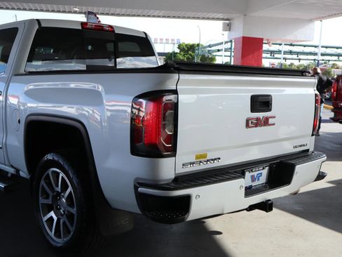 Used 2016 GMC Sierra 1500 Denali RWD image 9