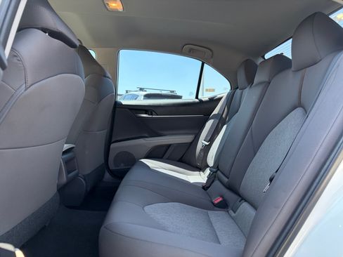 Used 2019 Toyota Camry LE FWD image 28