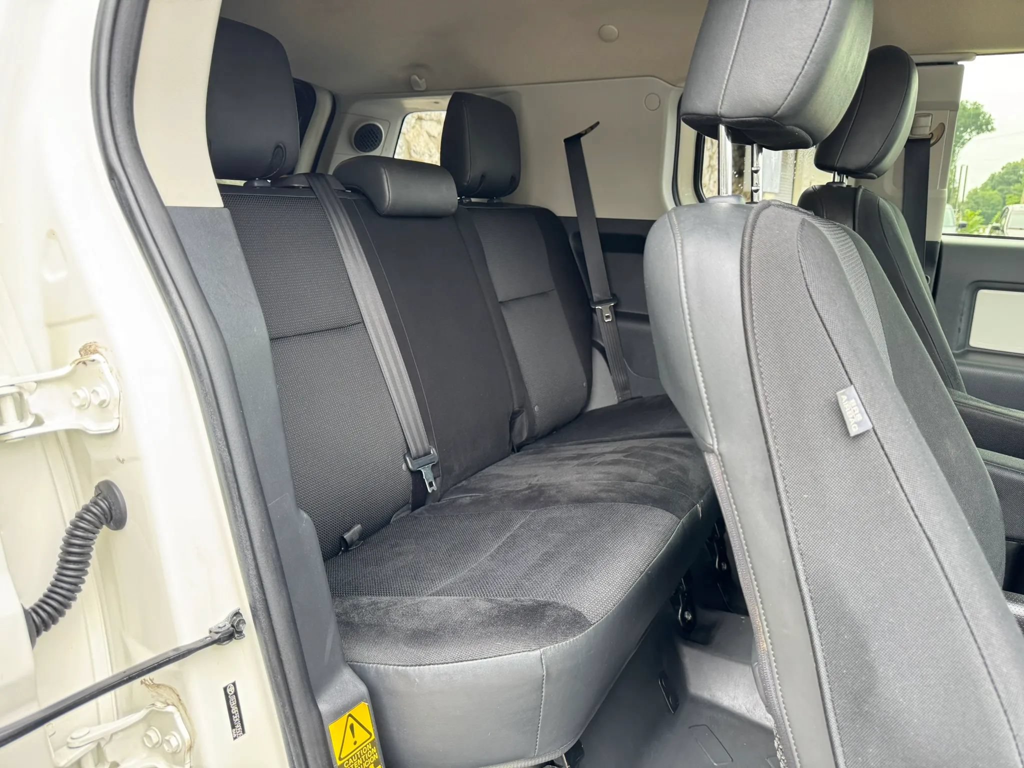 Used 2014 Toyota FJ Cruiser 4WD w/ Upgrade Package image 31