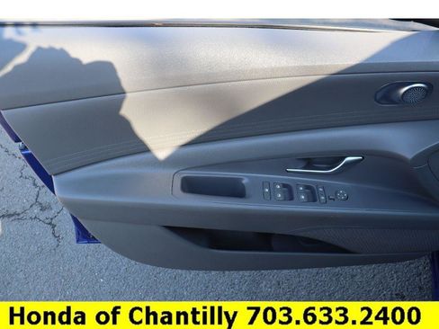 Used 2021 Hyundai Elantra SEL image 21