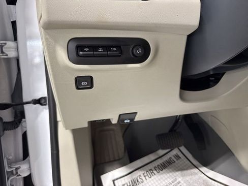 Used 2024 GMC Terrain Denali w/ Denali Premium Package image 16