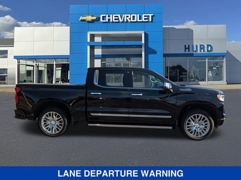 New 2025 Chevrolet Silverado 1500 High Country image 3