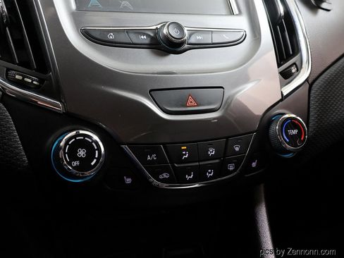 Used 2016 Chevrolet Cruze LT w/ Convenience Package image 20